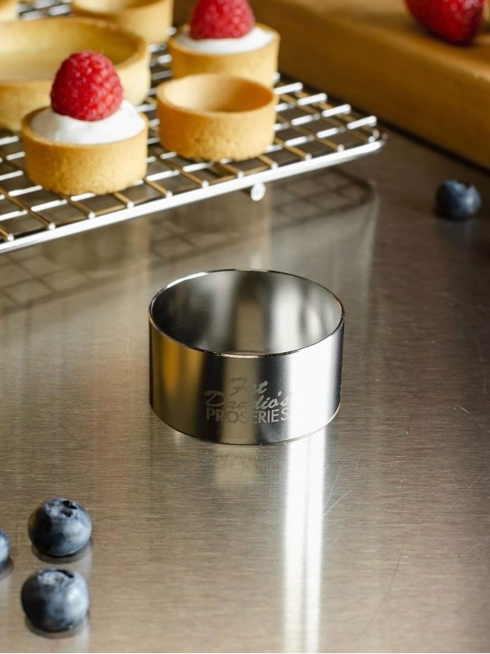Stainless Steel Round Pastry Cutter‎ - Silver